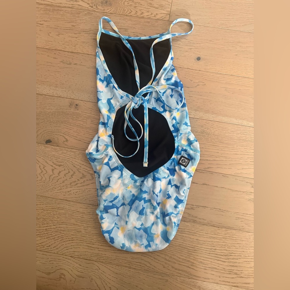 Jolyn size 28 swimsuit